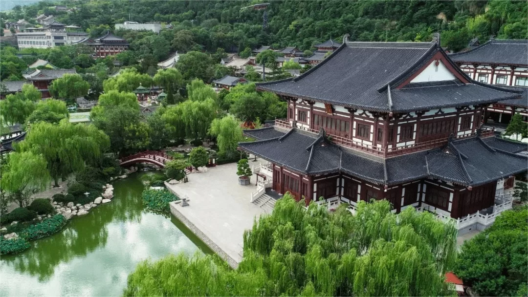 history of huaqing pool