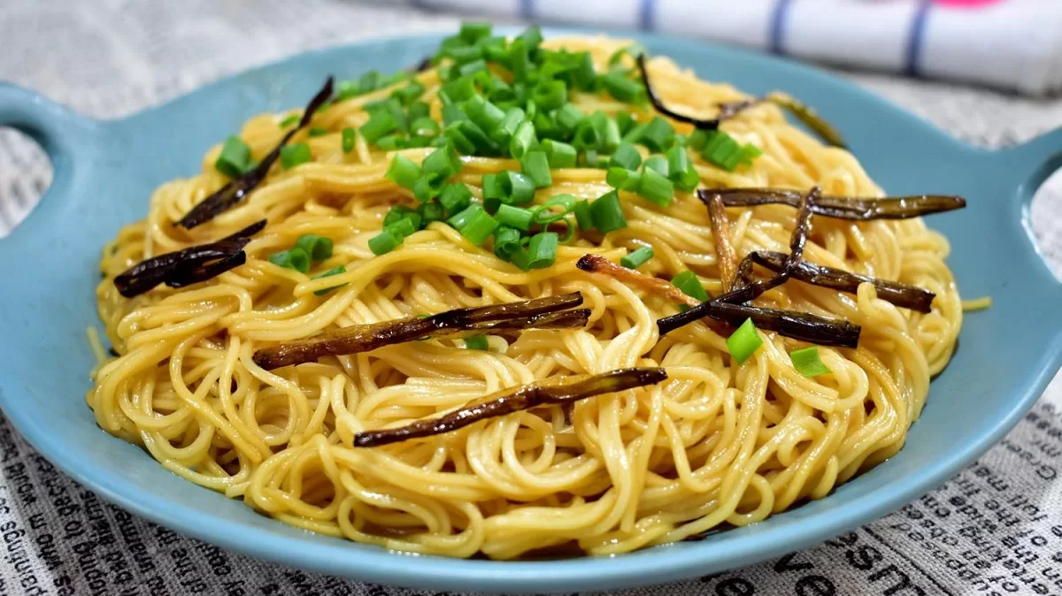 scallion oil noodles 葱油拌面