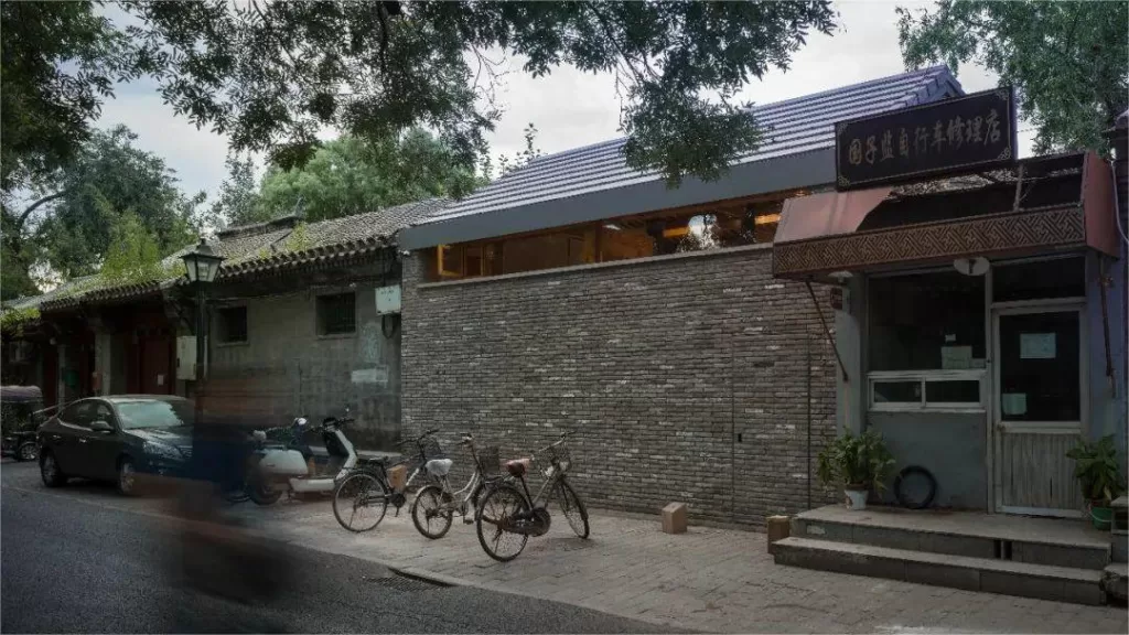 well-known hutongs near lama temple