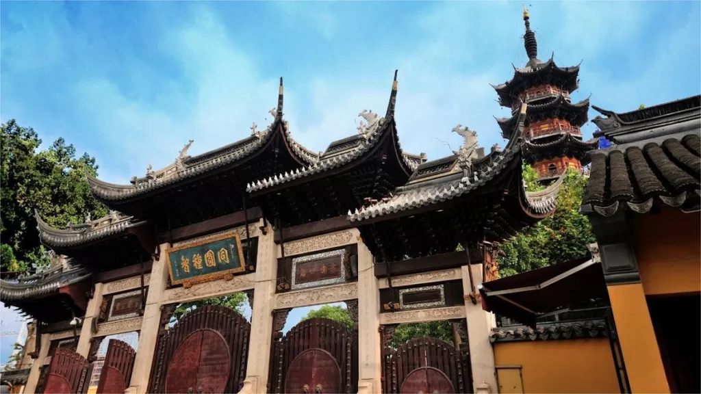 6 facts about Longhua Temple, Shanghai