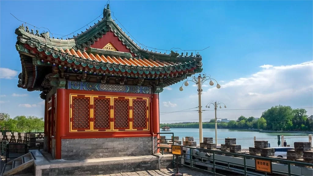 6 things to do in Beihai Park