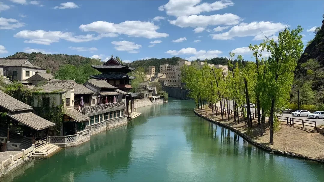How to go to Gubei Water Town from Beijing