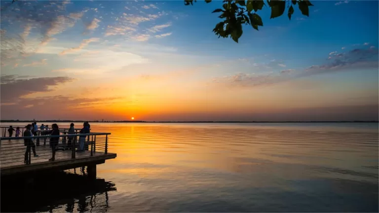 dianshan lake