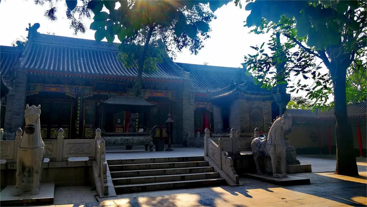 Jade Spring Temple in Mount Hua