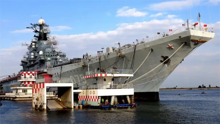 binhai aircraft carrier theme park