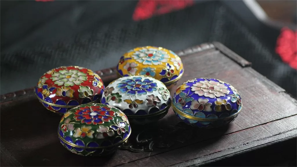 10 Must-Have Beijing Souvenirs for Foreign Tourists