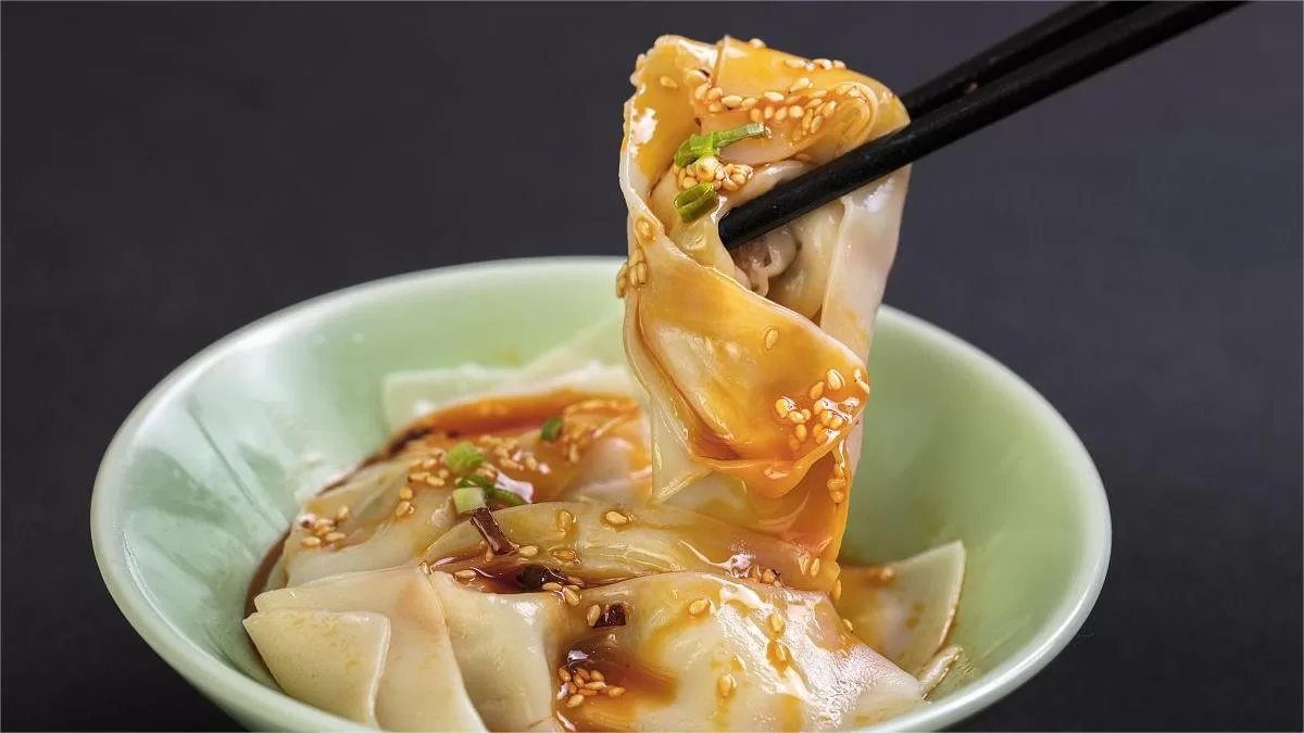Long Chao Shou (Dragon Wonton)