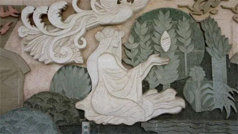 The Yellow Emperor's Wife - Goddess of Silkworms