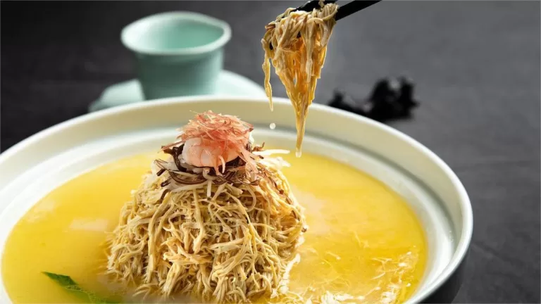 Dazhu Gansi (Simmered Tofu Noodles)