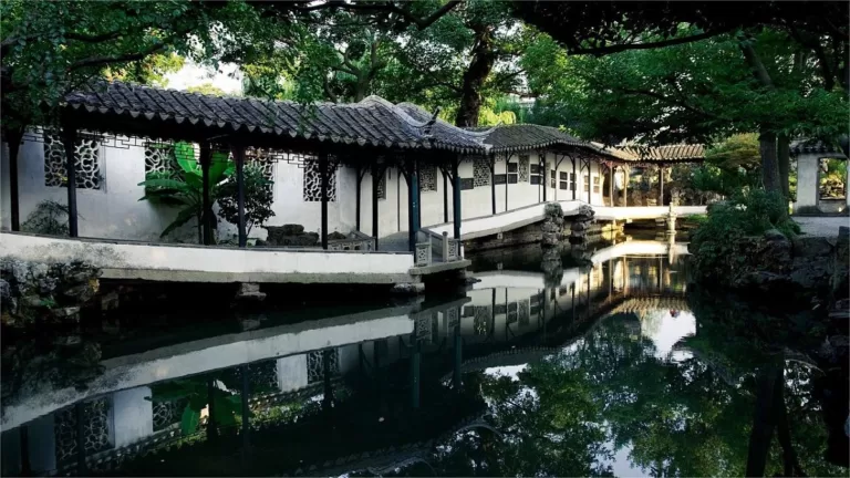 Suzhou or Zhuzhuang