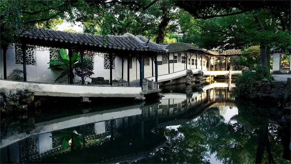 Suzhou or Zhuzhuang