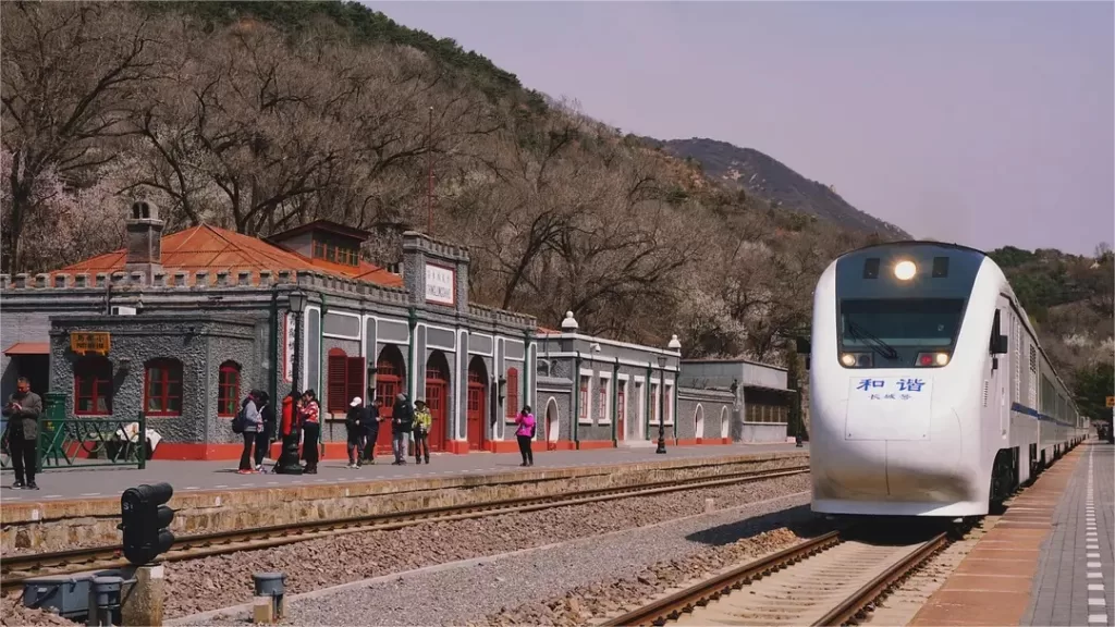 Trains from Beijing to Great Wall