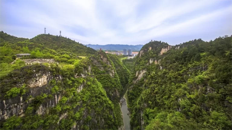 qianjiang city grand canyon