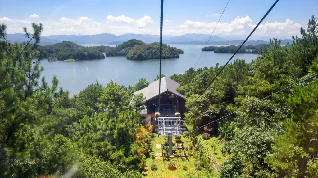 meifeng island in qiandao lake