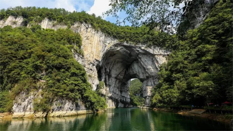 natural bridge scenic area shennongjia