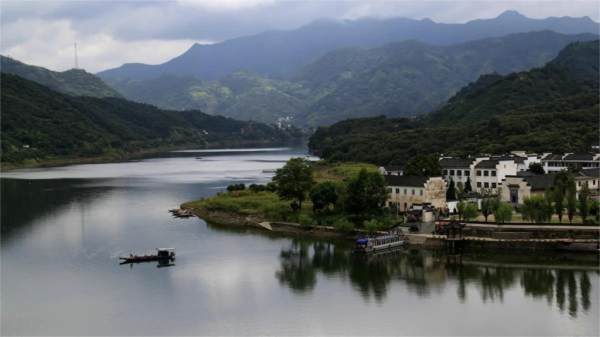 fuchun river zhejiang