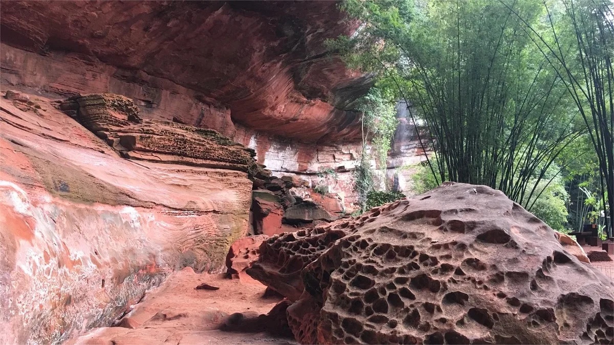 hongshi valley in guizhou