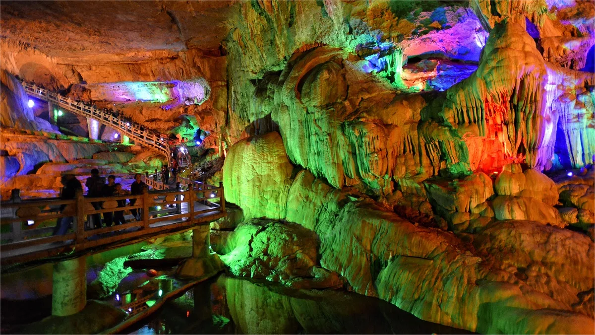 jiuxiang scenic area