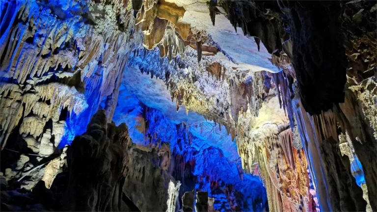 lingqi cave zhejiang