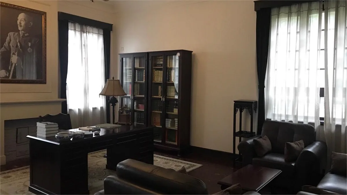 Jiang and Song's Villa in longmen grottoes