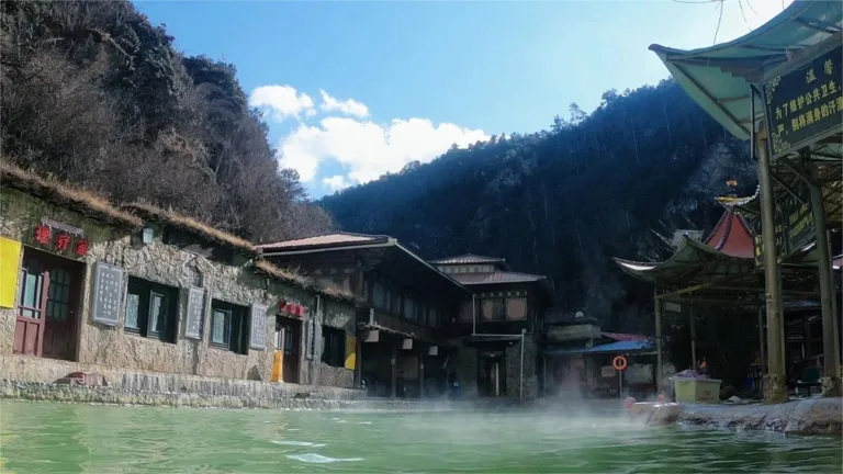 Natural Bridge Hot Spring