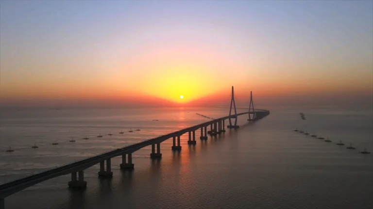 Zhoushan Sea-Crossing Bridge