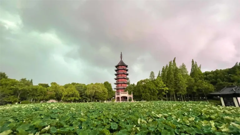 feiying pagoda huzhou