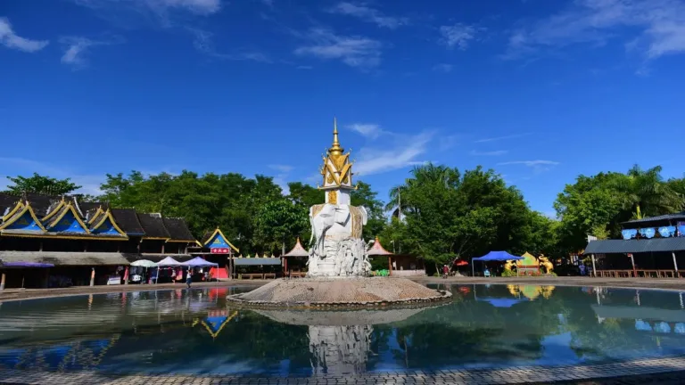 Xishuangbanna Dai Minority Park