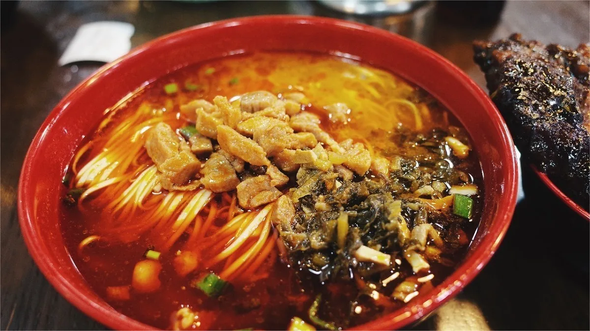 Spicy Pork Noodles – A Beloved Dish In Shanghai