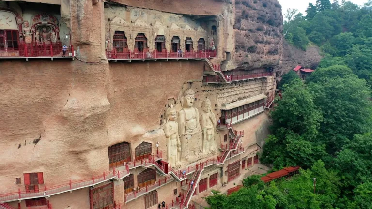 Maijishan Grottoes In Tianshui