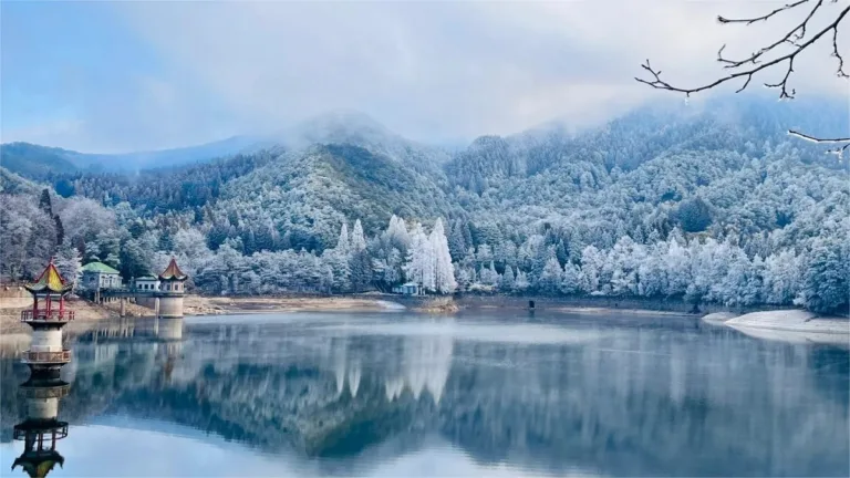 Lulin Lake On Mount Lu